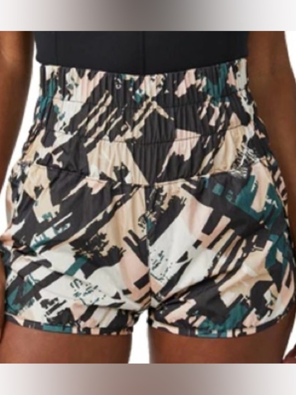 FREE PEOPLE MOVEMENT THE WAY HOME SHORTS STROKE OF LUCK PRINT HIGH RISE RUNNING